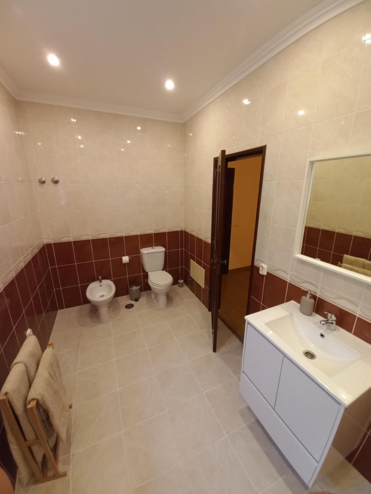 Vila Gloria Guesthouse ลากอส ภายนอก รูปภาพ