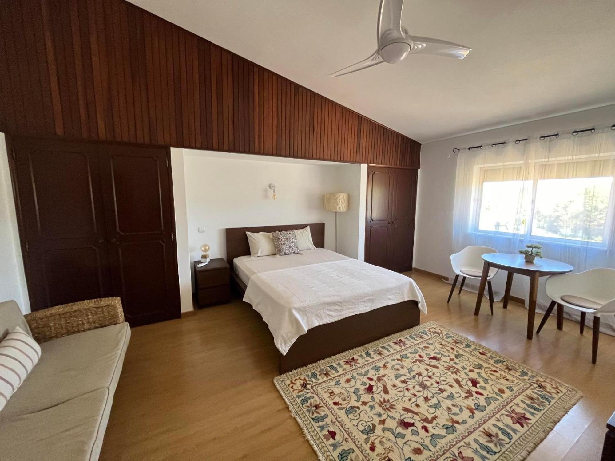 Vila Gloria Guesthouse ลากอส ห้อง รูปภาพ